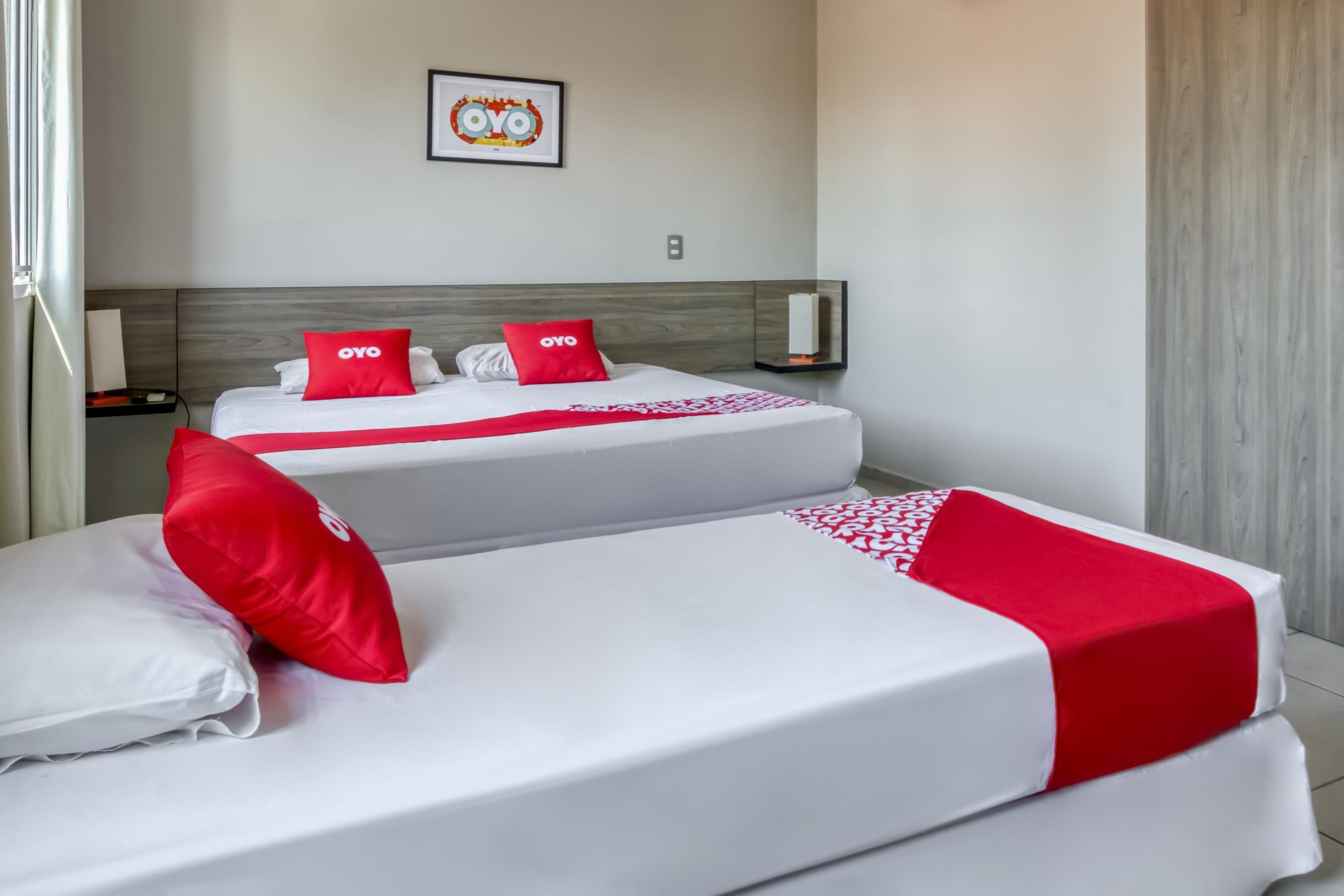 I-Hotel 皮拉西卡巴 外观 照片