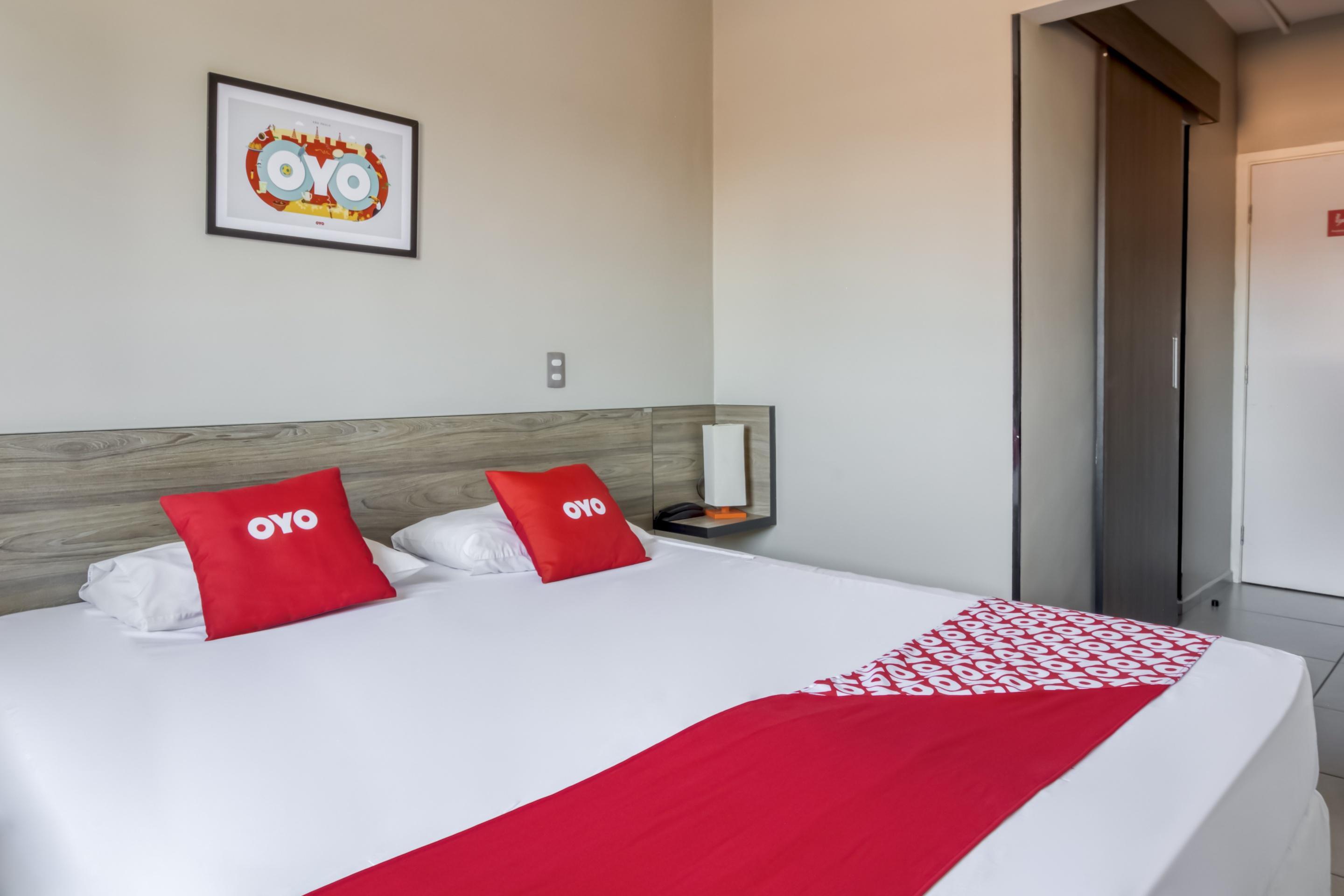 I-Hotel 皮拉西卡巴 外观 照片