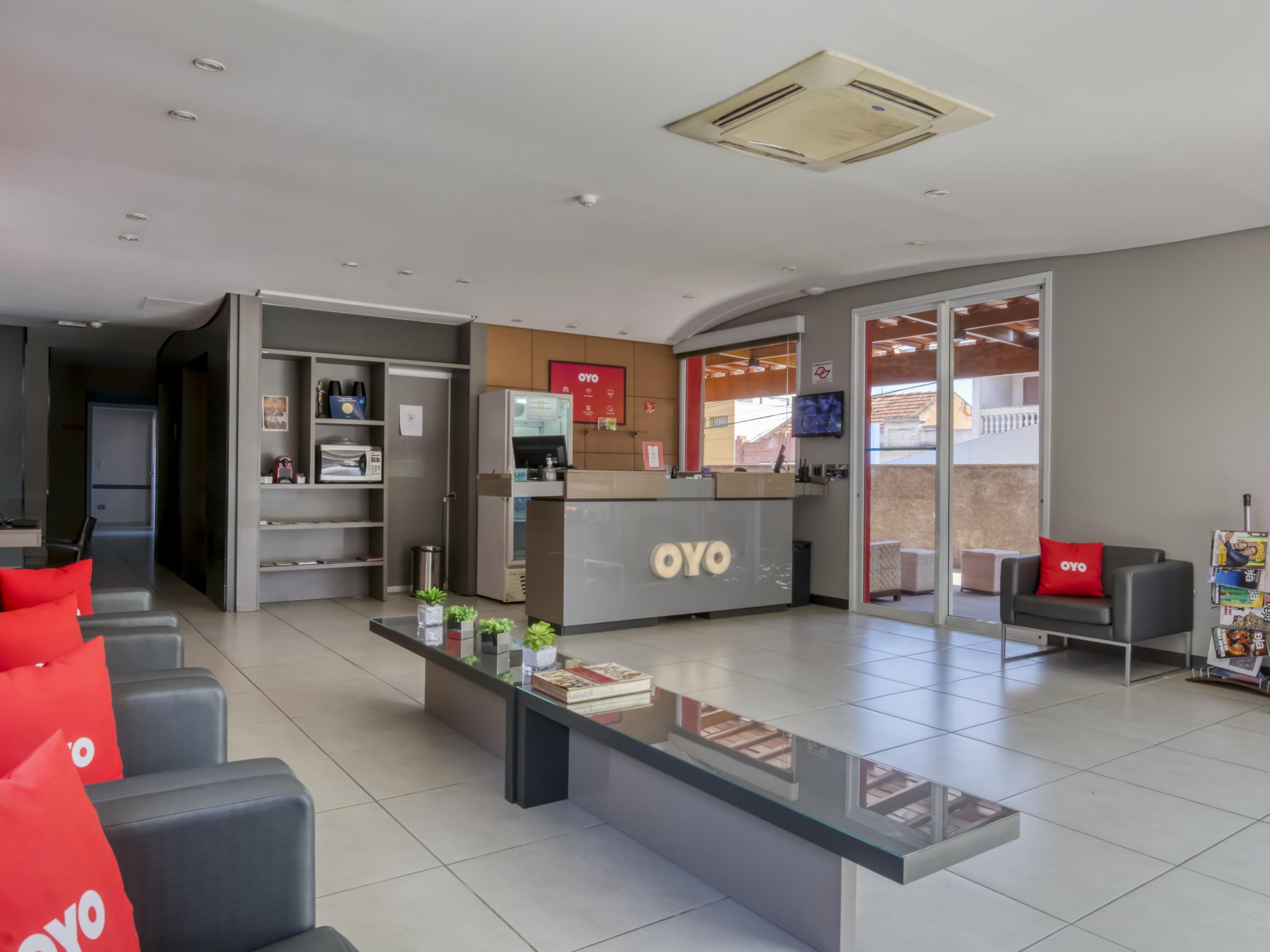 I-Hotel 皮拉西卡巴 外观 照片