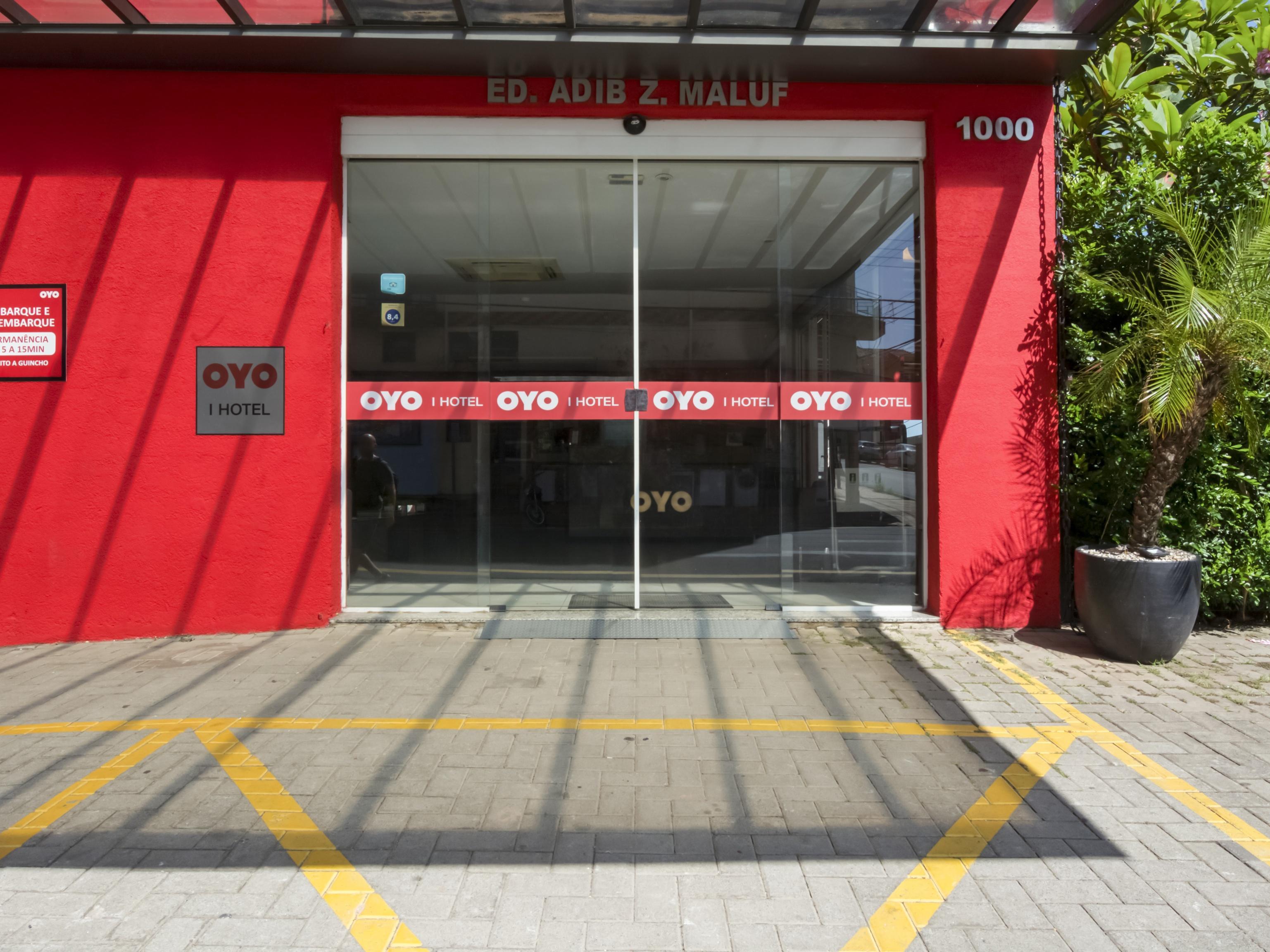 I-Hotel 皮拉西卡巴 外观 照片
