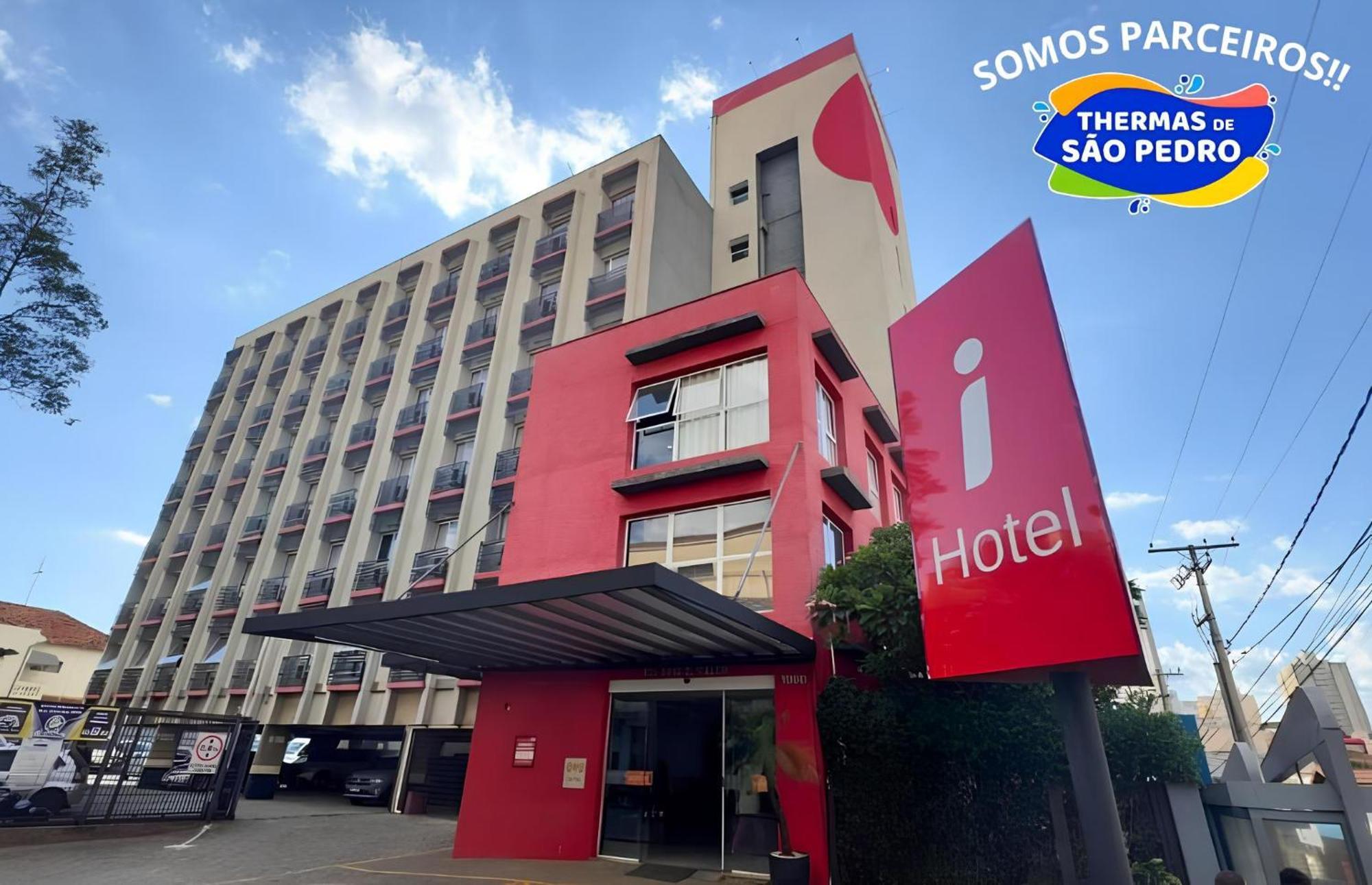 I-Hotel 皮拉西卡巴 外观 照片